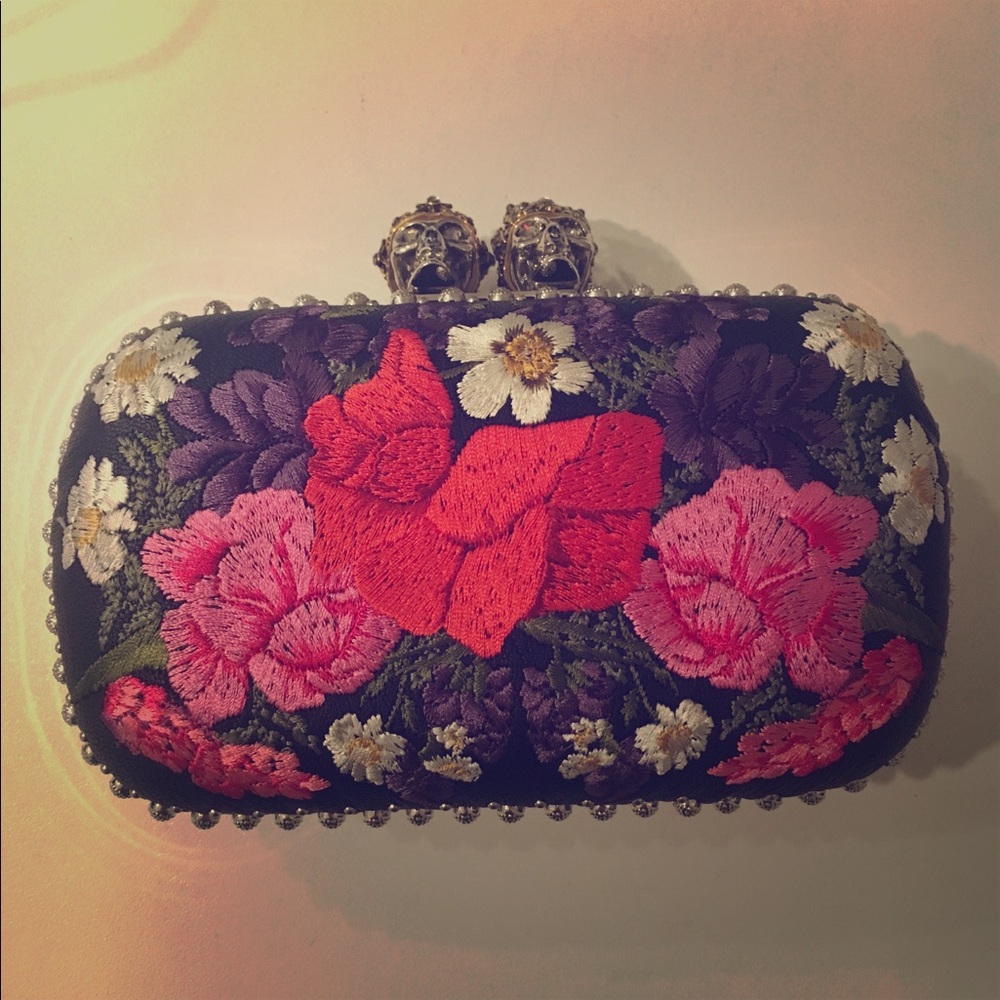Floral Embroidered Clutch